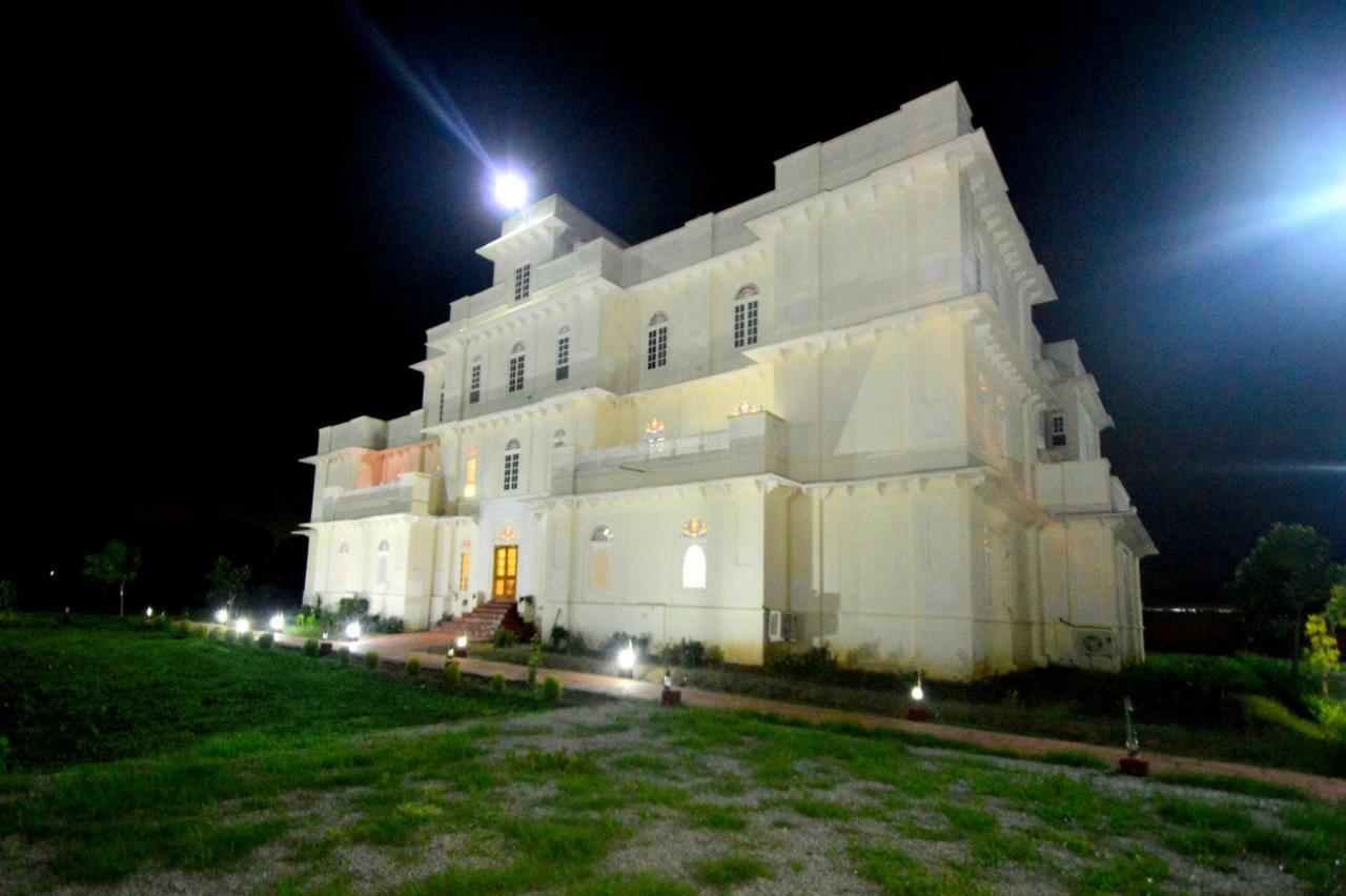 Aaram Baagh Resort & Spa Agra- By Pachar Group Агра Екстер'єр фото