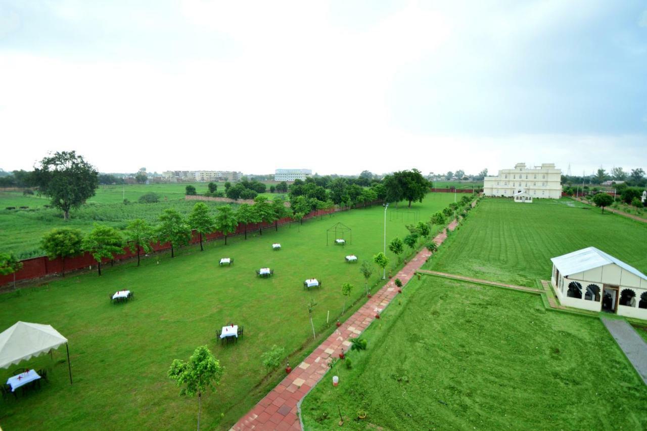 Aaram Baagh Resort & Spa Agra- By Pachar Group Агра Екстер'єр фото
