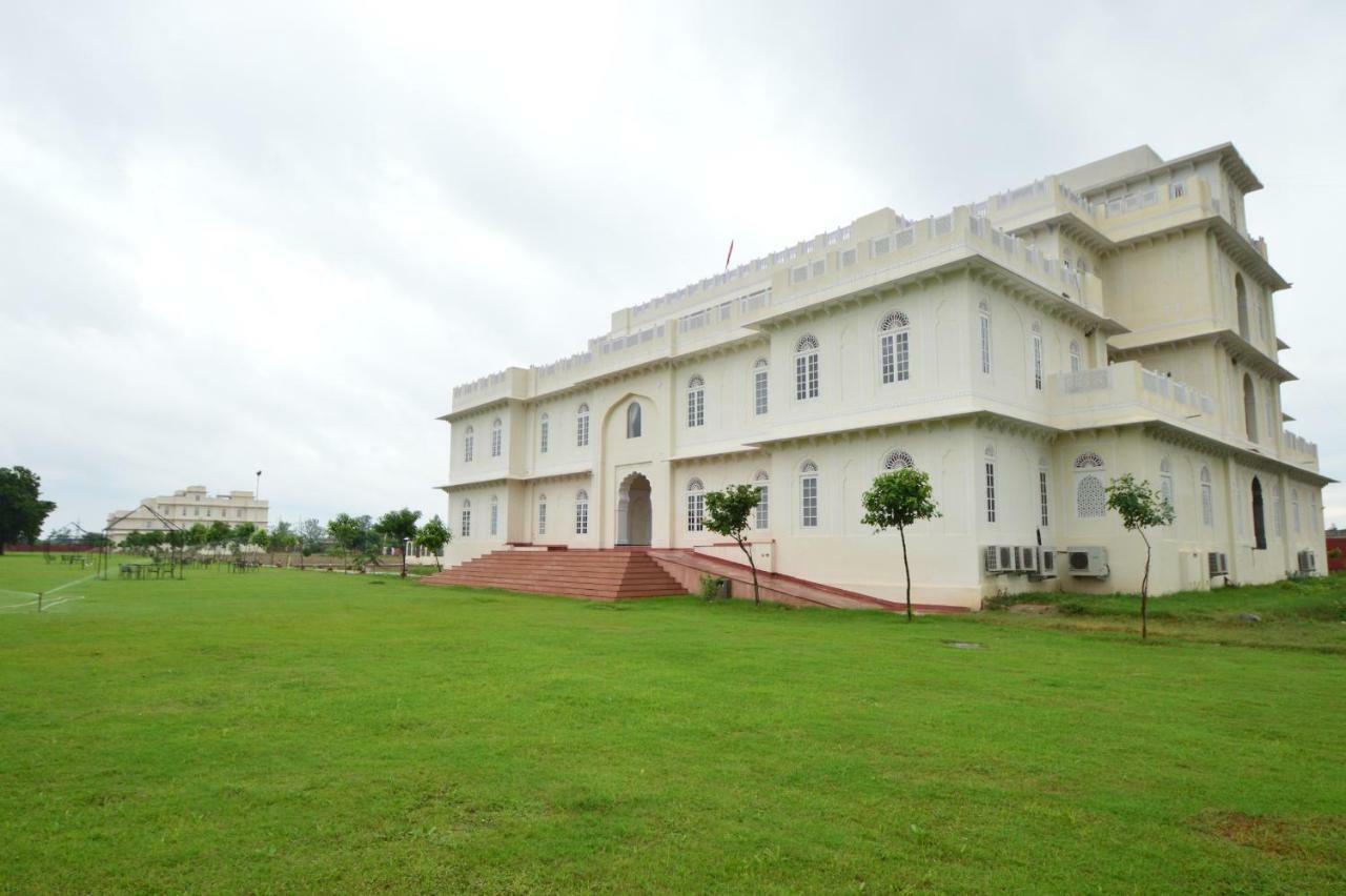 Aaram Baagh Resort & Spa Agra- By Pachar Group Агра Екстер'єр фото